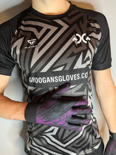 Load image into Gallery viewer, Groogan’s Gaelic Gloves (Purple/Black)