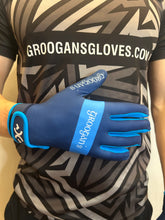 Load image into Gallery viewer, Groogan’s Gaelic Gloves (Navy/Blue)