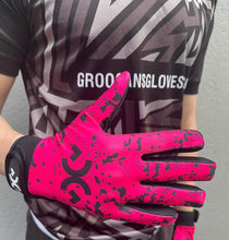 Load image into Gallery viewer, Groogan’s Gaelic Gloves (Pink)