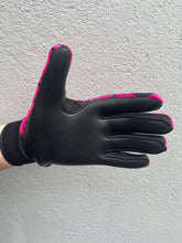 Load image into Gallery viewer, Groogan’s Gaelic Gloves (Pink)