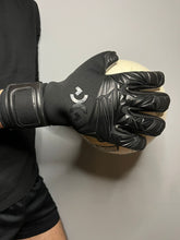 Load image into Gallery viewer, Groogan&#39;s Gloves Original Black
